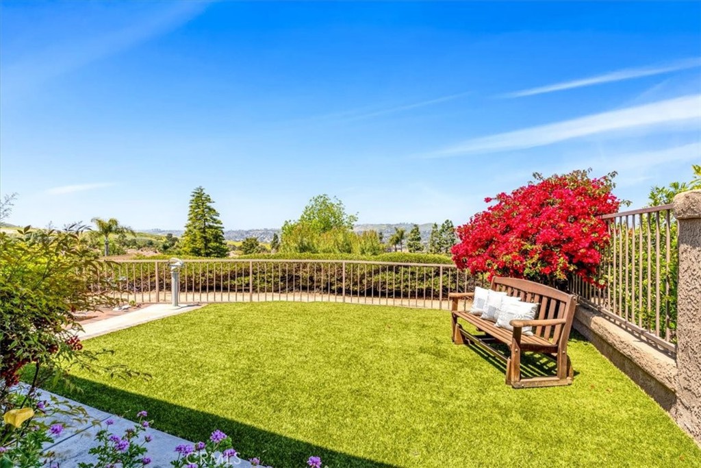 27545 Paseo Mimosa
