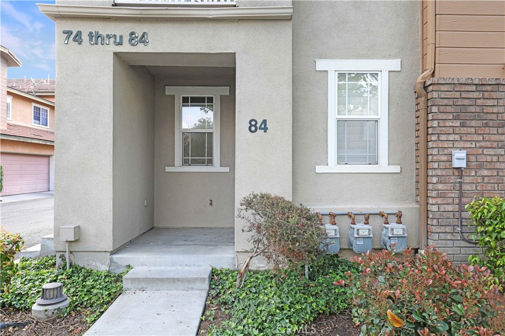 84 Garrison Loop