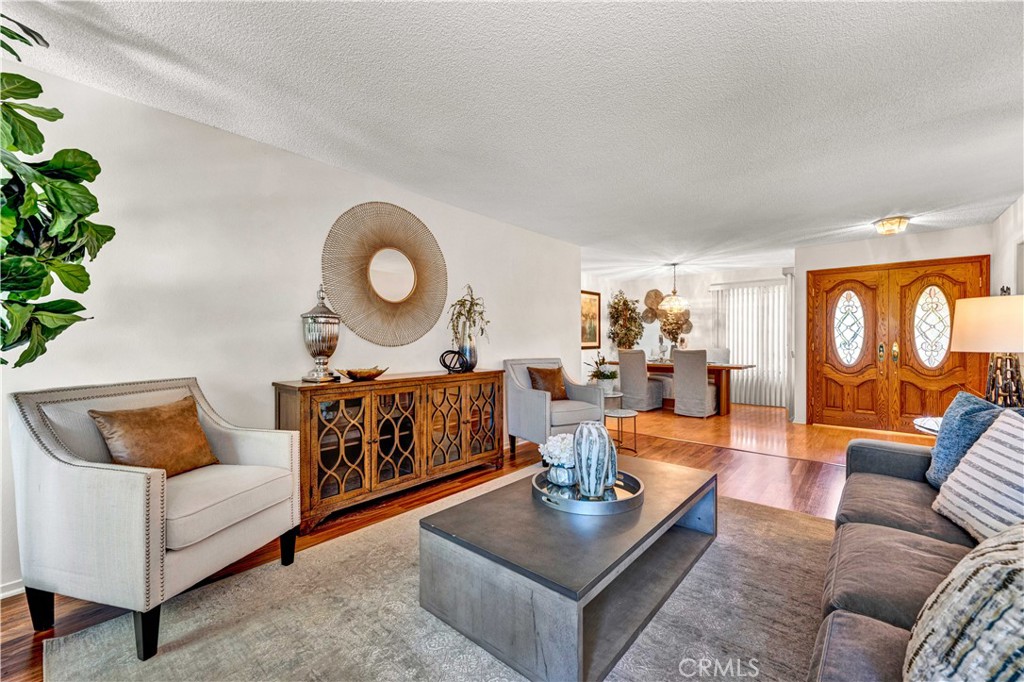 10924 Nighthawk Circle