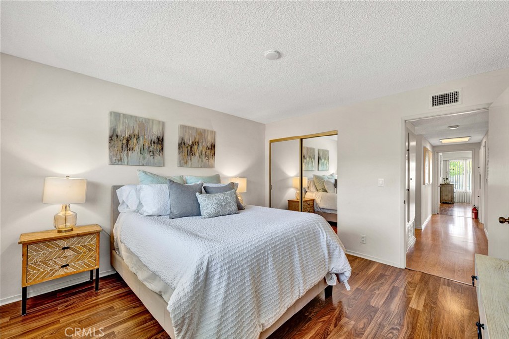 10924 Nighthawk Circle