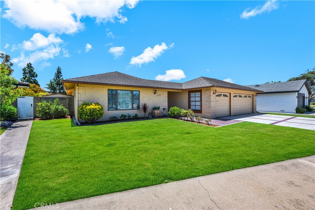 10924 Nighthawk Circle