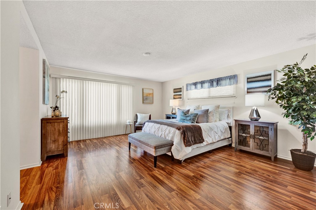 10924 Nighthawk Circle