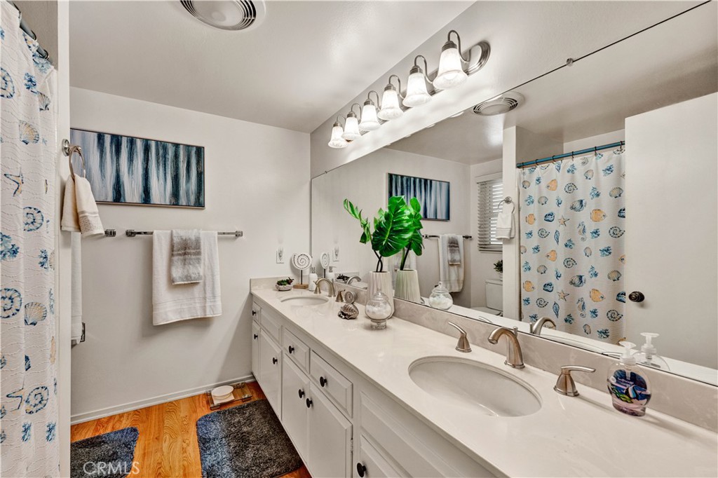 10924 Nighthawk Circle