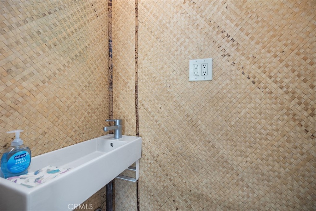 31462 La Matanza Street