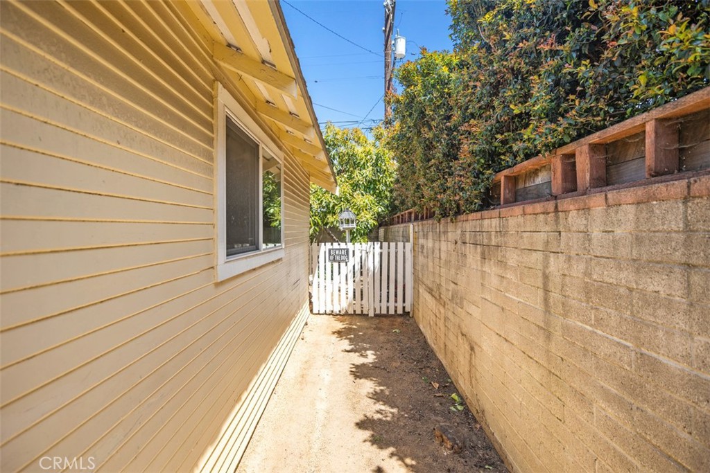 31462 La Matanza Street