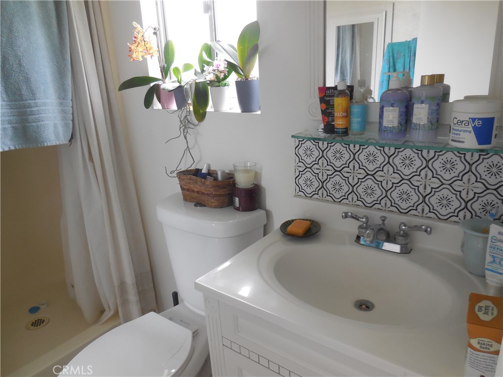 31462 La Matanza Street