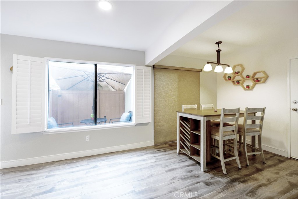 12454 Dawn Lane