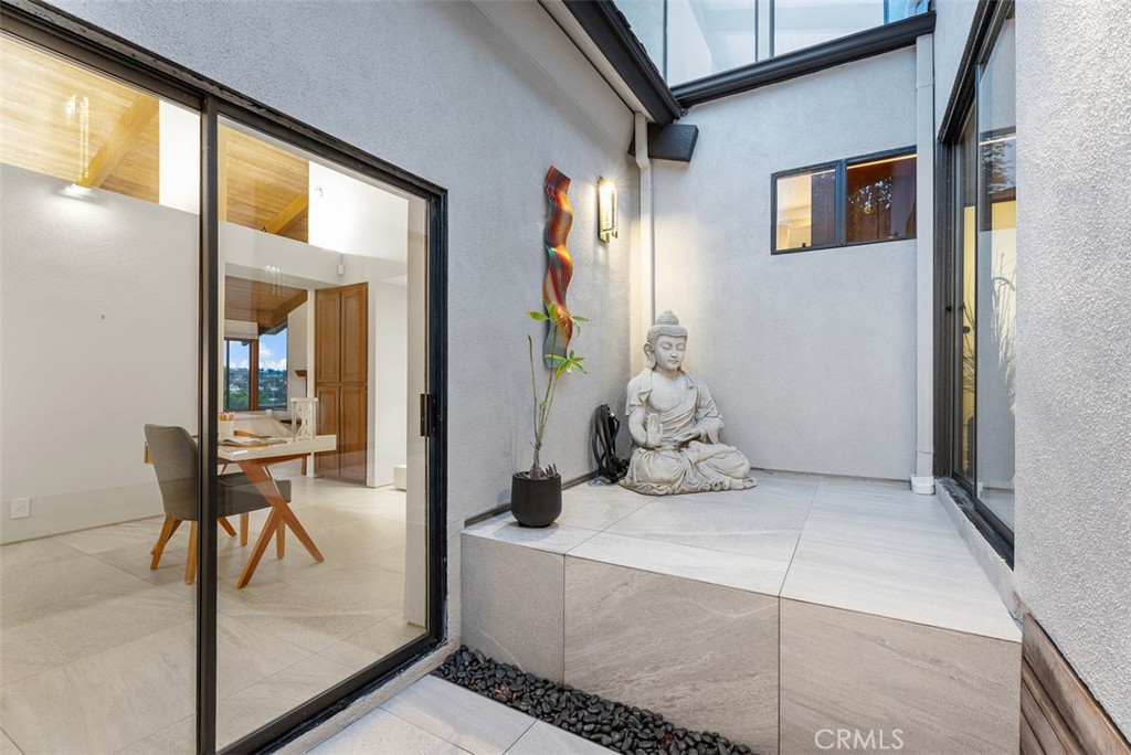 14 Woodsong Drive