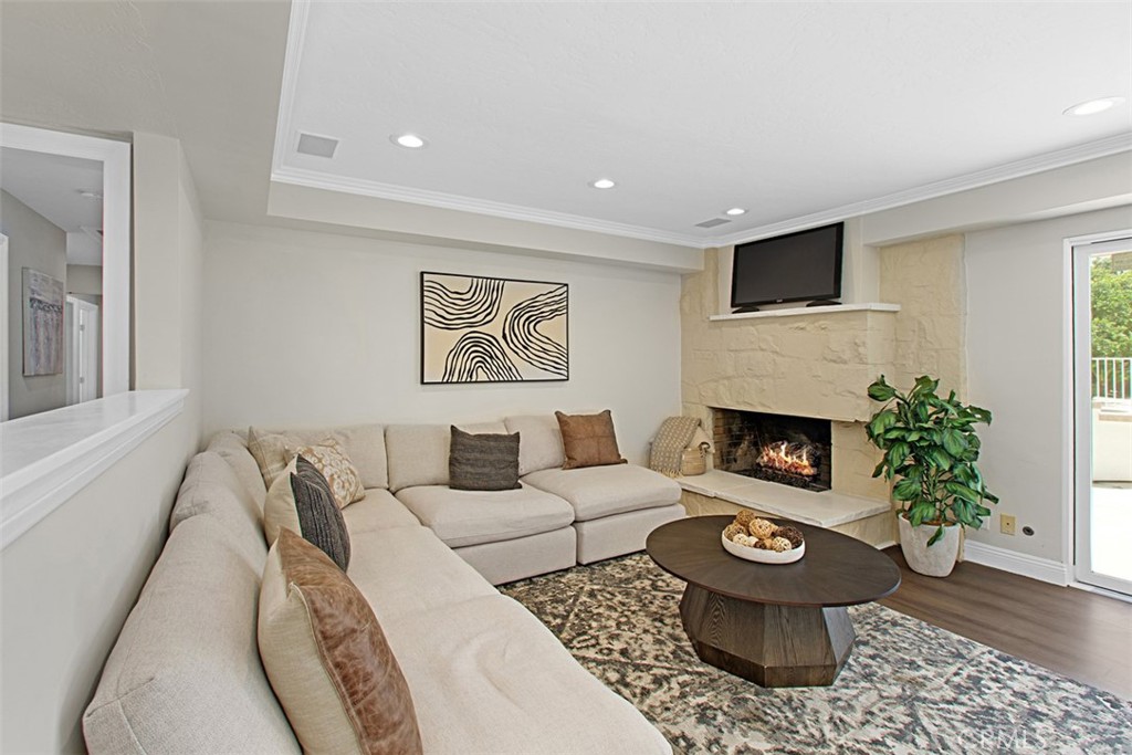 1604 N Laurel Avenue