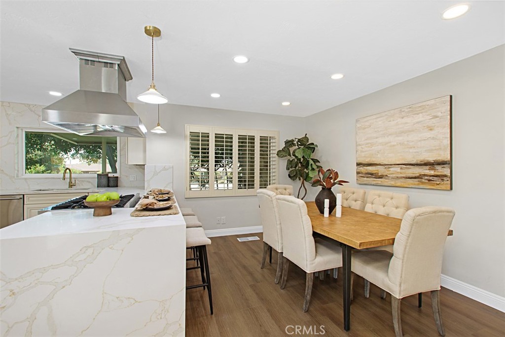 1604 N Laurel Avenue