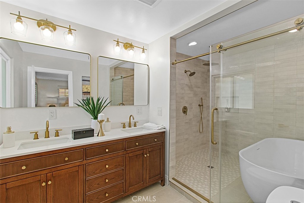 1604 N Laurel Avenue