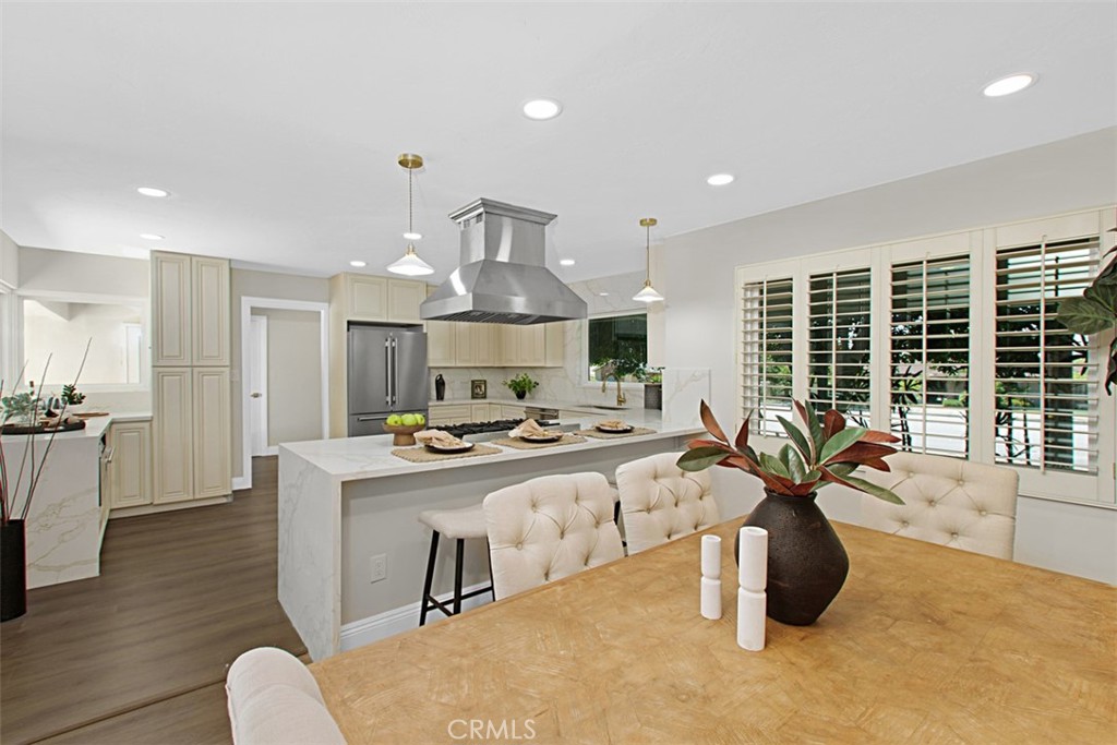 1604 N Laurel Avenue