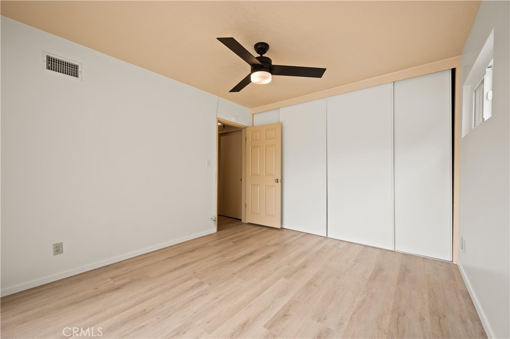 5449 E Fairbrook Street