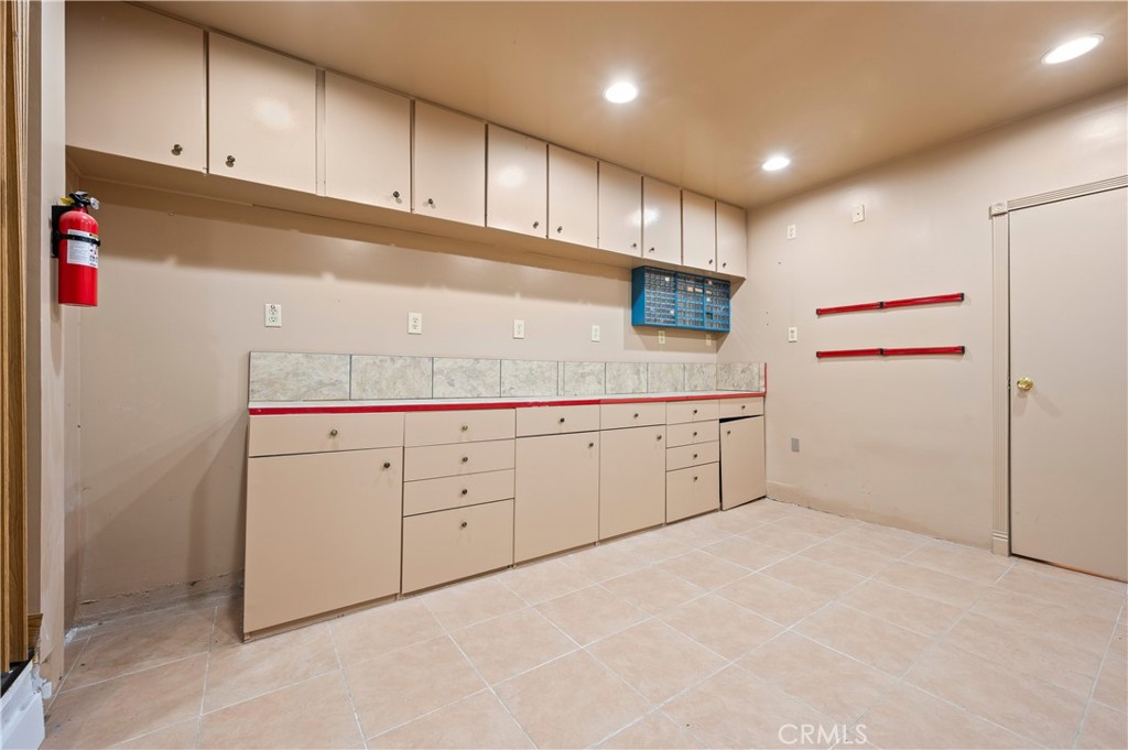 5449 E Fairbrook Street