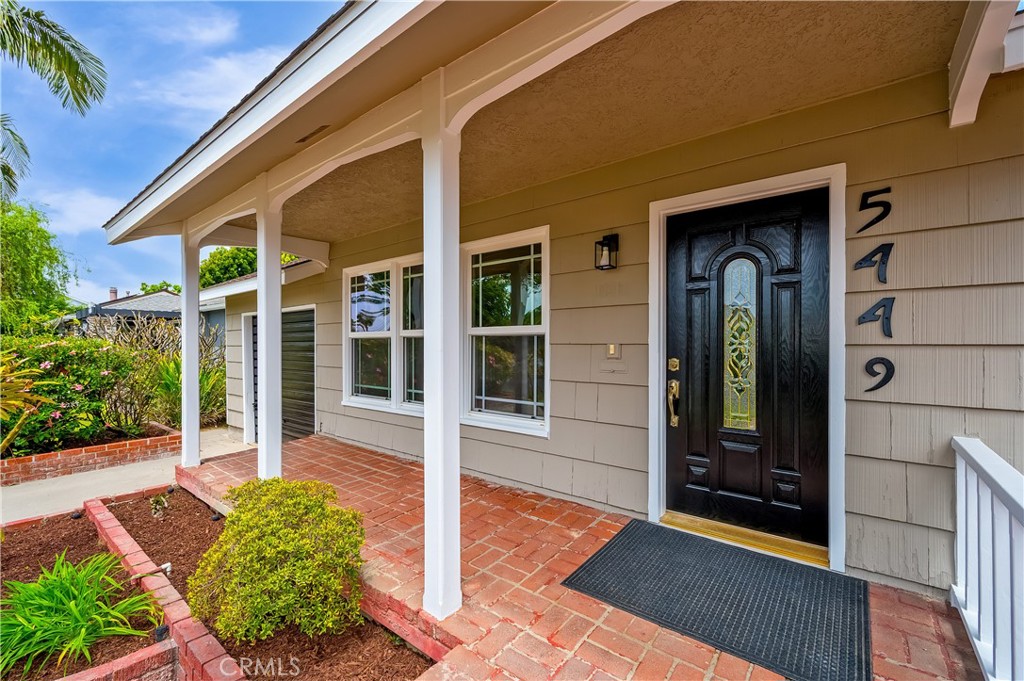 5449 E Fairbrook Street