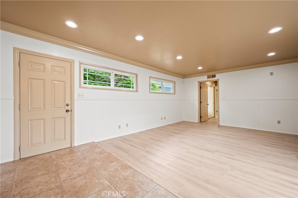 5449 E Fairbrook Street