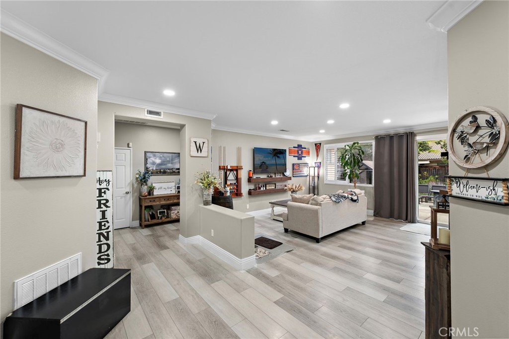 9957 Pasatiempo Place