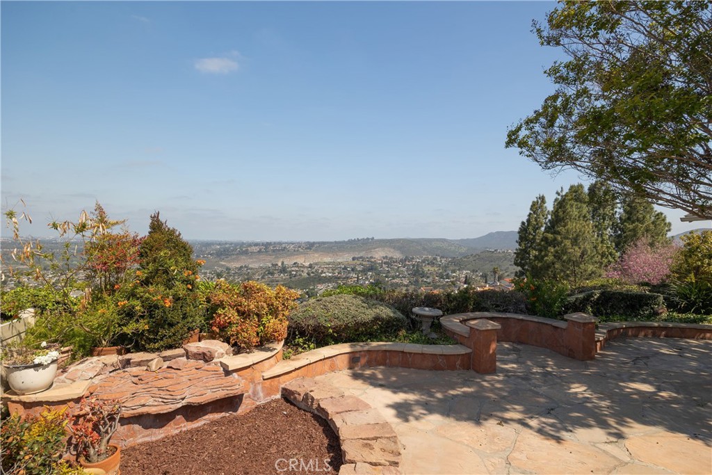 6164 Del Paso Avenue