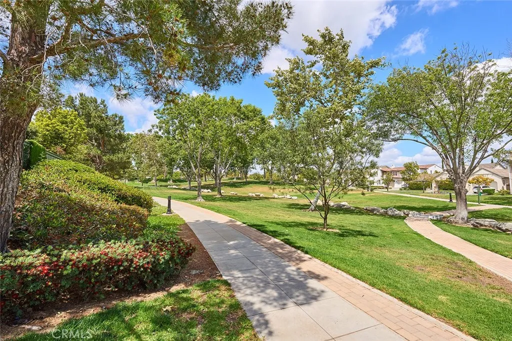 1472 Nicolas Way