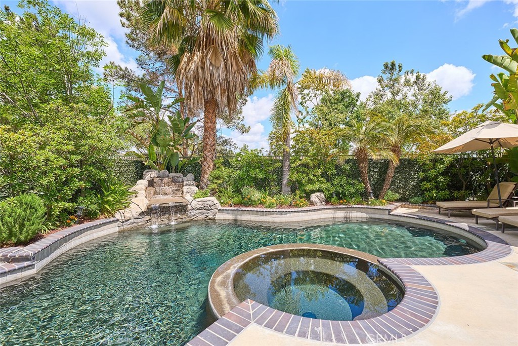1472 Nicolas Way