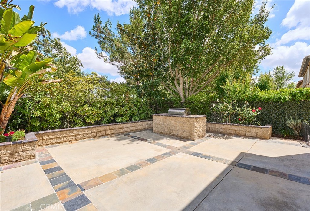 1472 Nicolas Way