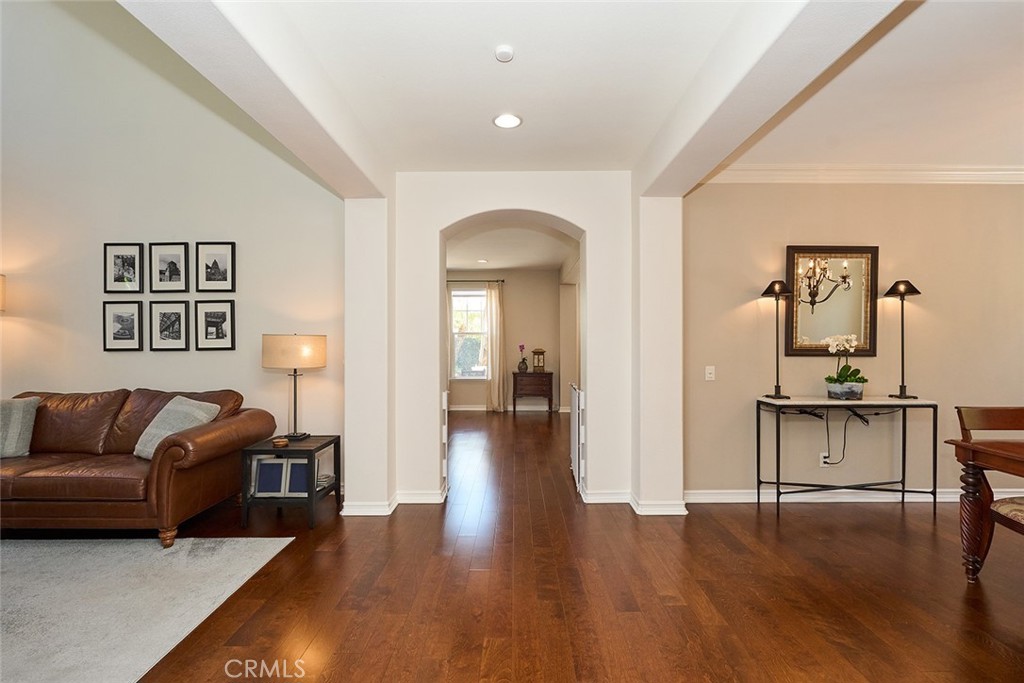 1472 Nicolas Way