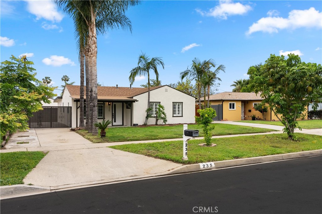 235 S Pasadena Avenue