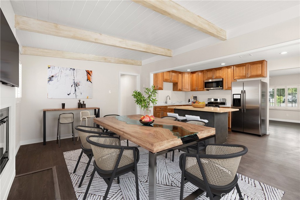 235 S Pasadena Avenue