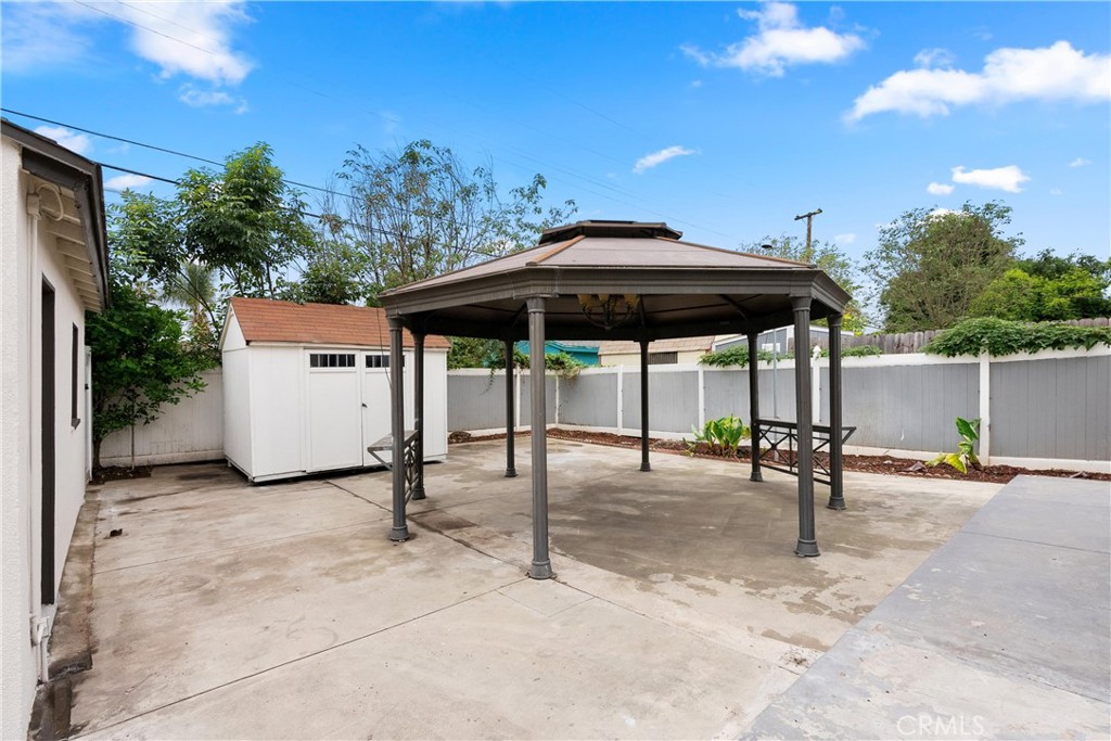 235 S Pasadena Avenue