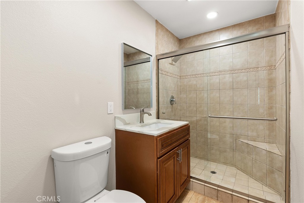 235 S Pasadena Avenue