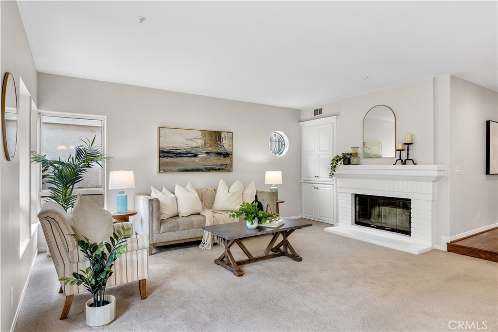 1706 Avenida Crescenta