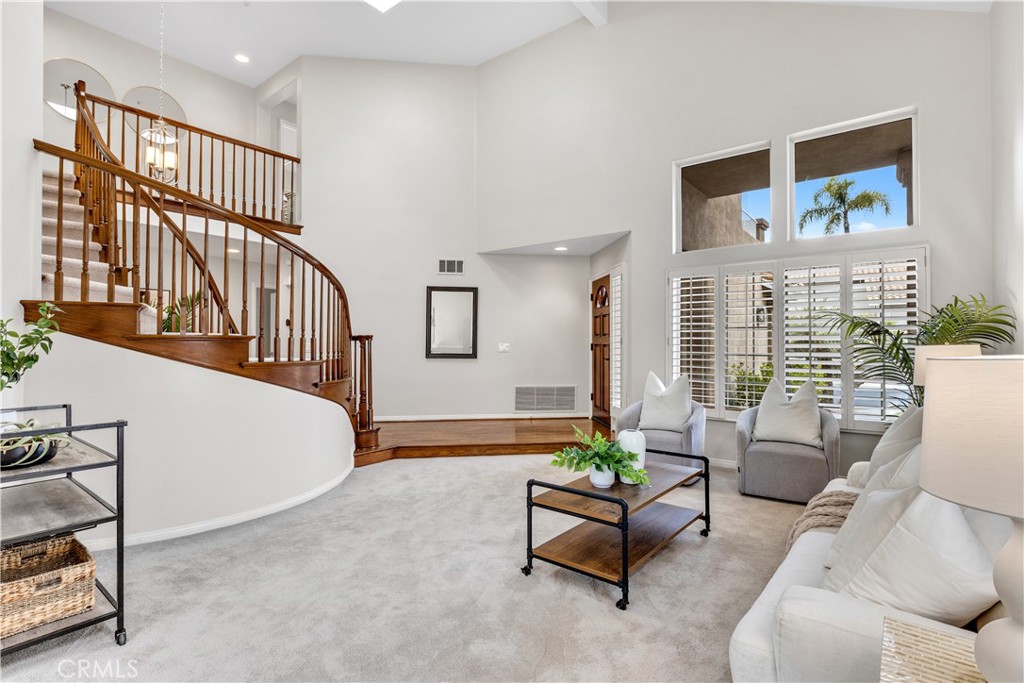 1706 Avenida Crescenta