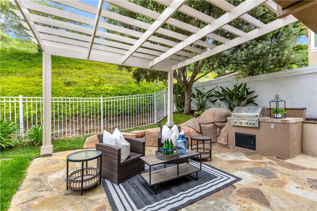 1706 Avenida Crescenta