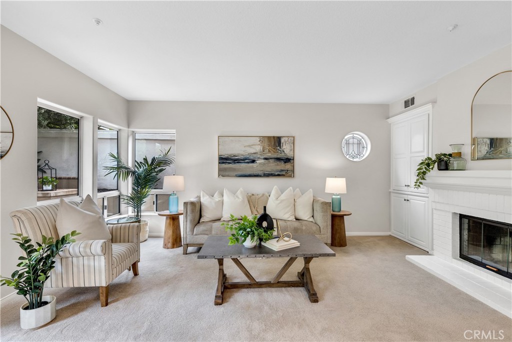 1706 Avenida Crescenta