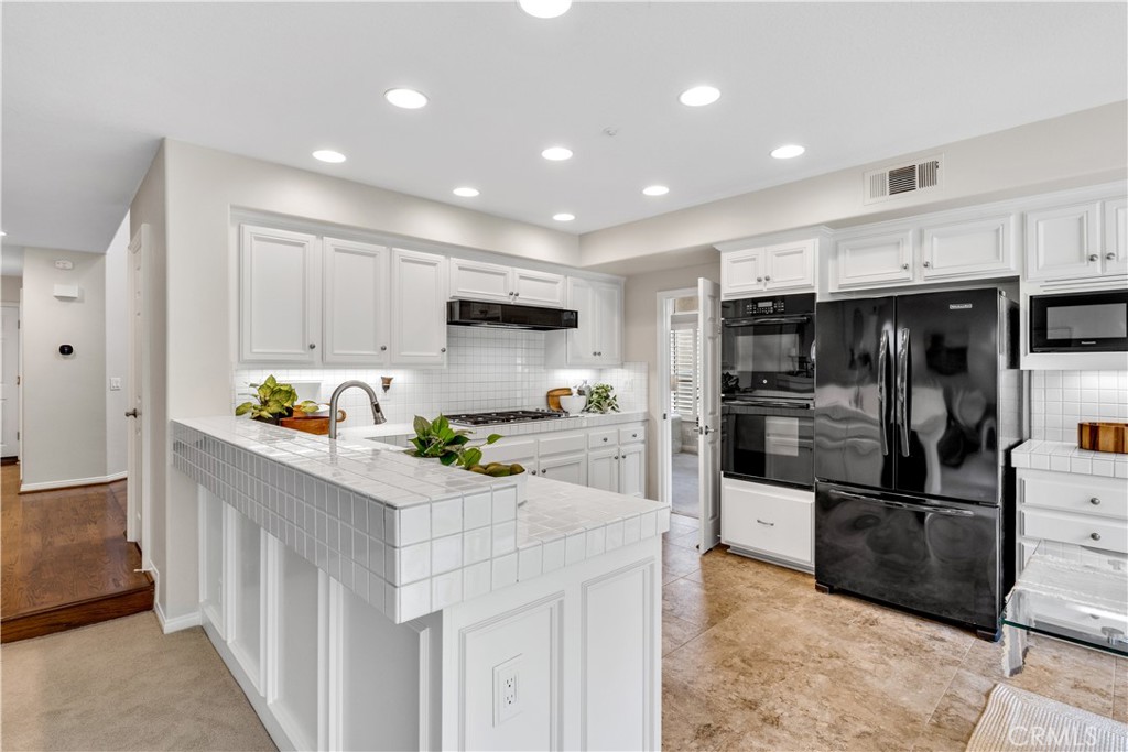 1706 Avenida Crescenta