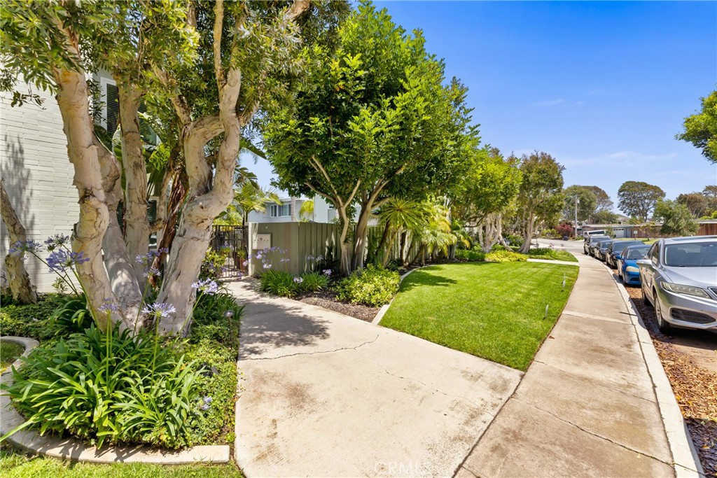 503 Saint Andrews Road E