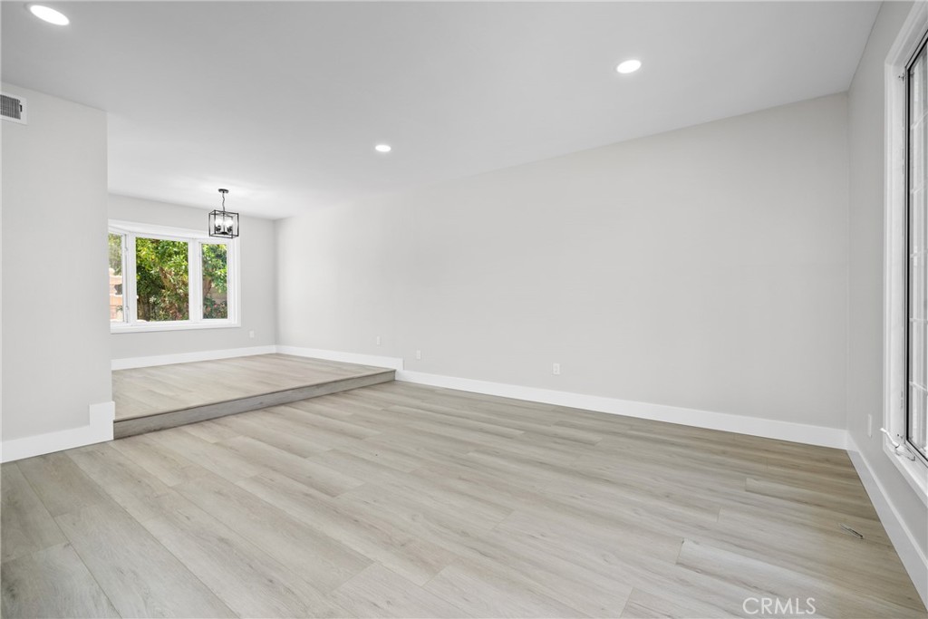 18684 Santa Ynez Street