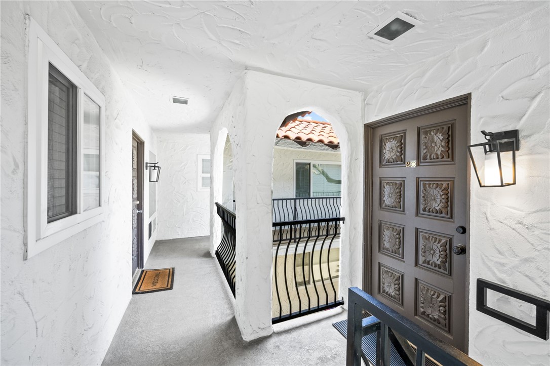 2175 S Coast Highway S 20