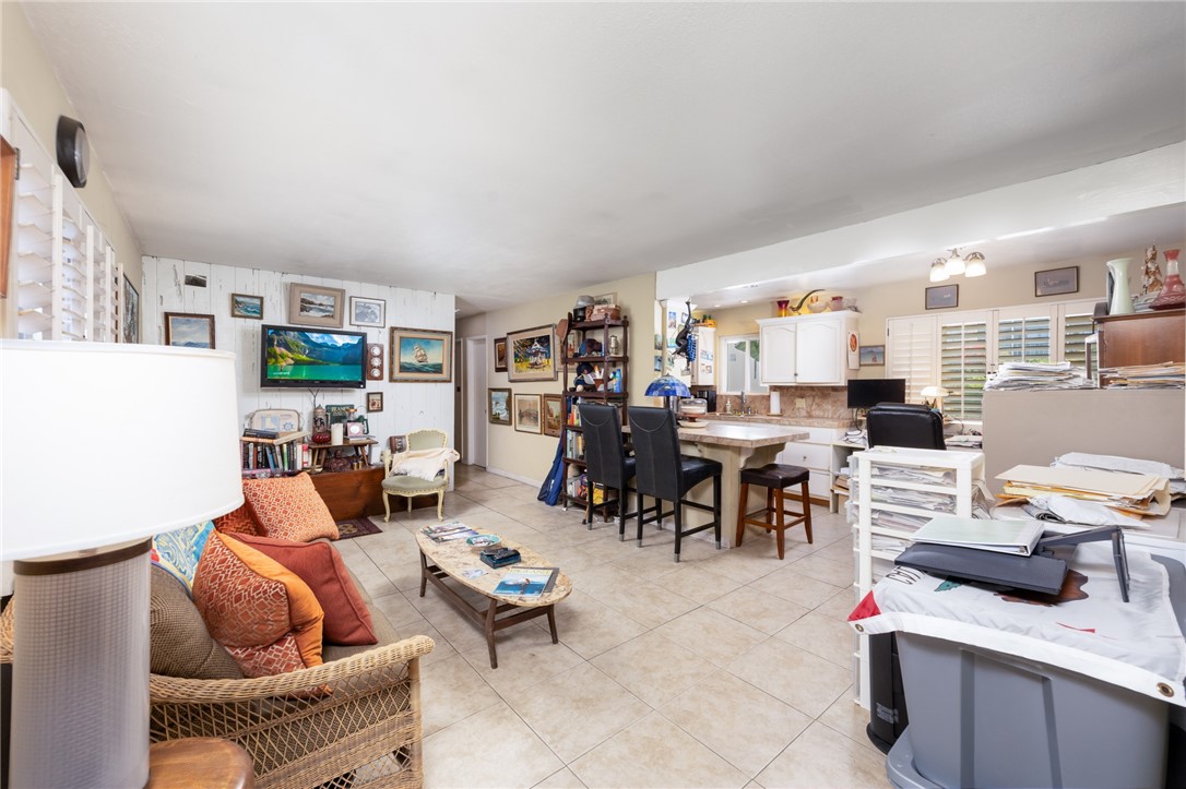 2175 S Coast Highway S 20