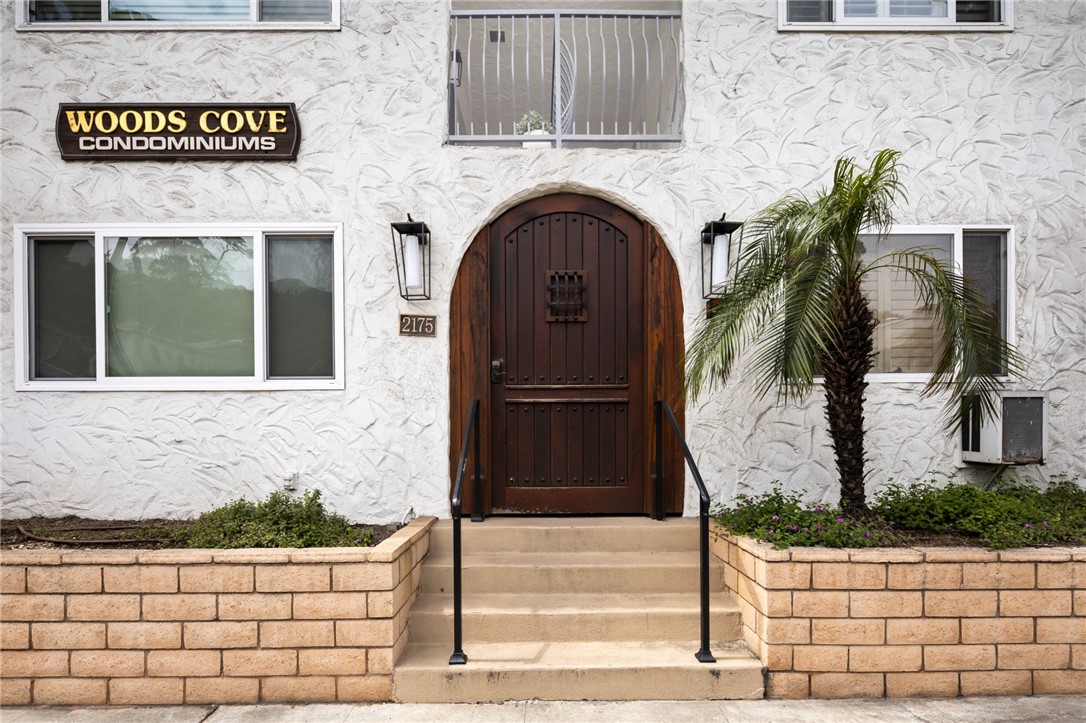 2175 S Coast Highway S 20