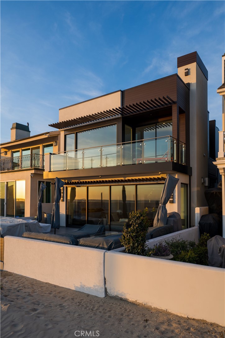 7104 W Oceanfront