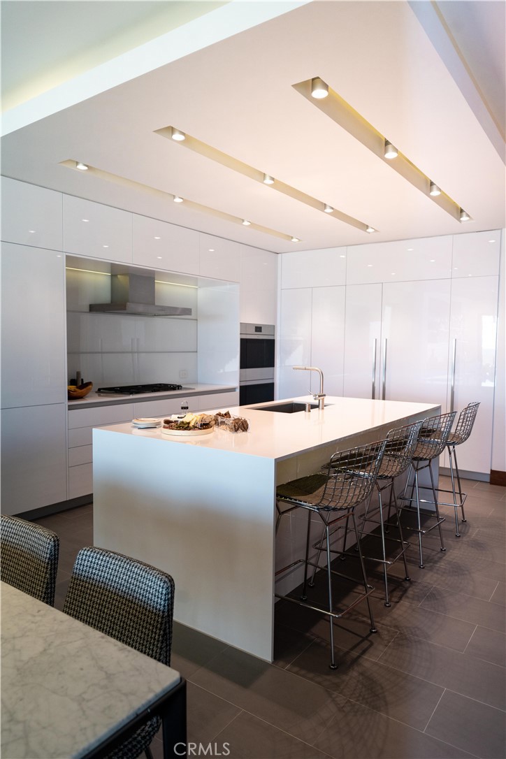 7104 W Oceanfront