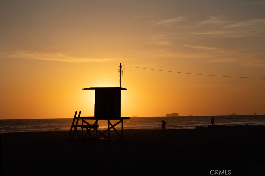 7104 W Oceanfront