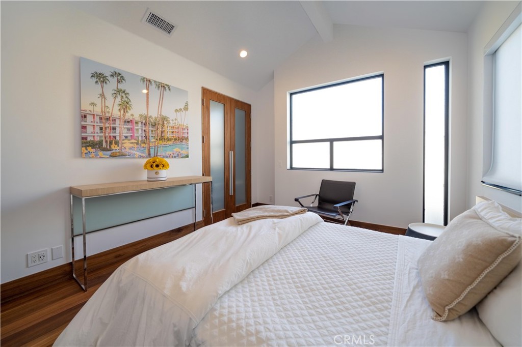 7104 W Oceanfront