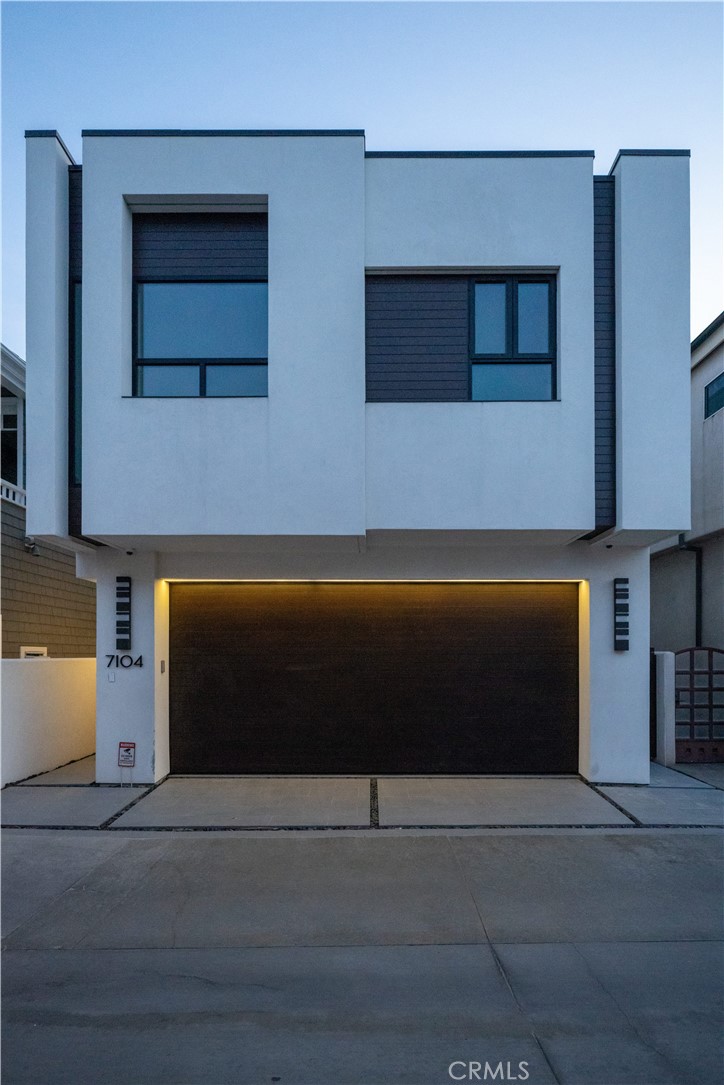 7104 W Oceanfront