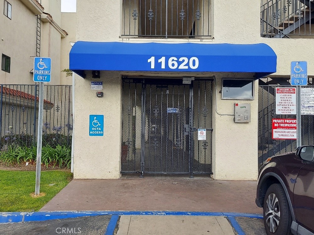 11620 Warner Avenue 423