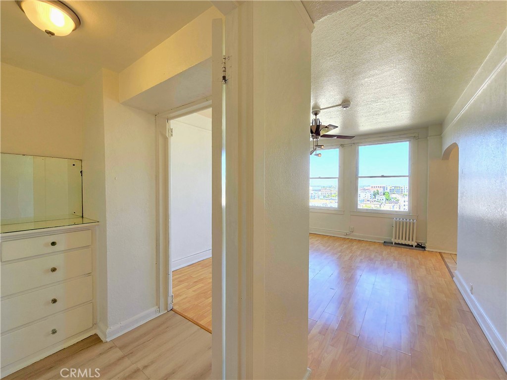 455 E Ocean Blvd 715