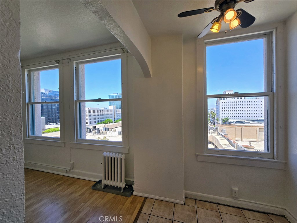 455 E Ocean Blvd 715