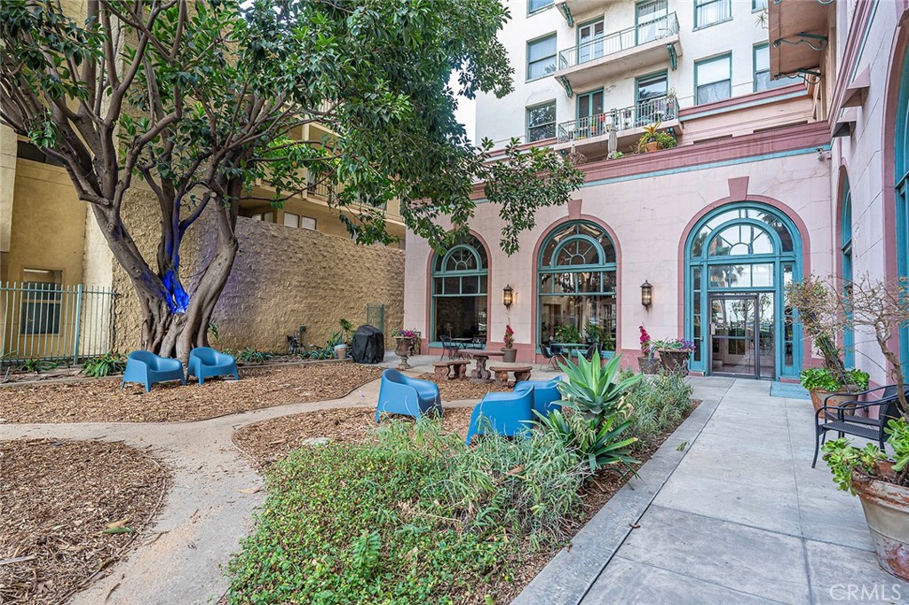 455 E Ocean Blvd 715