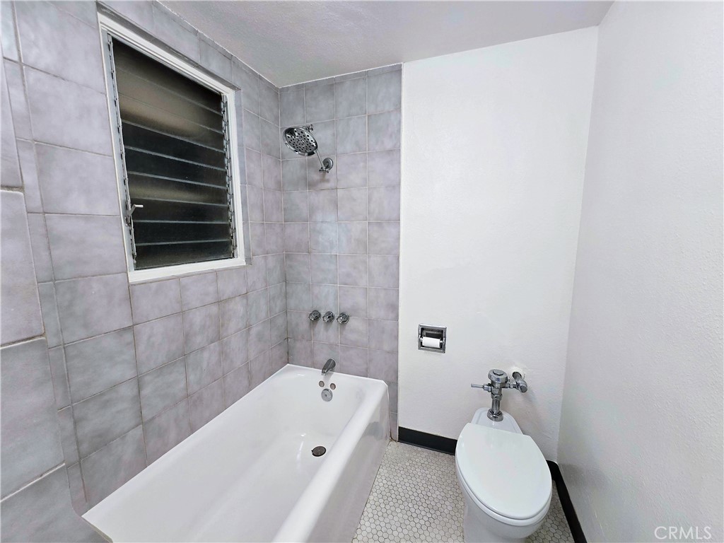455 E Ocean Blvd 715